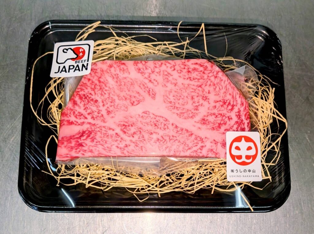 トモサンカク